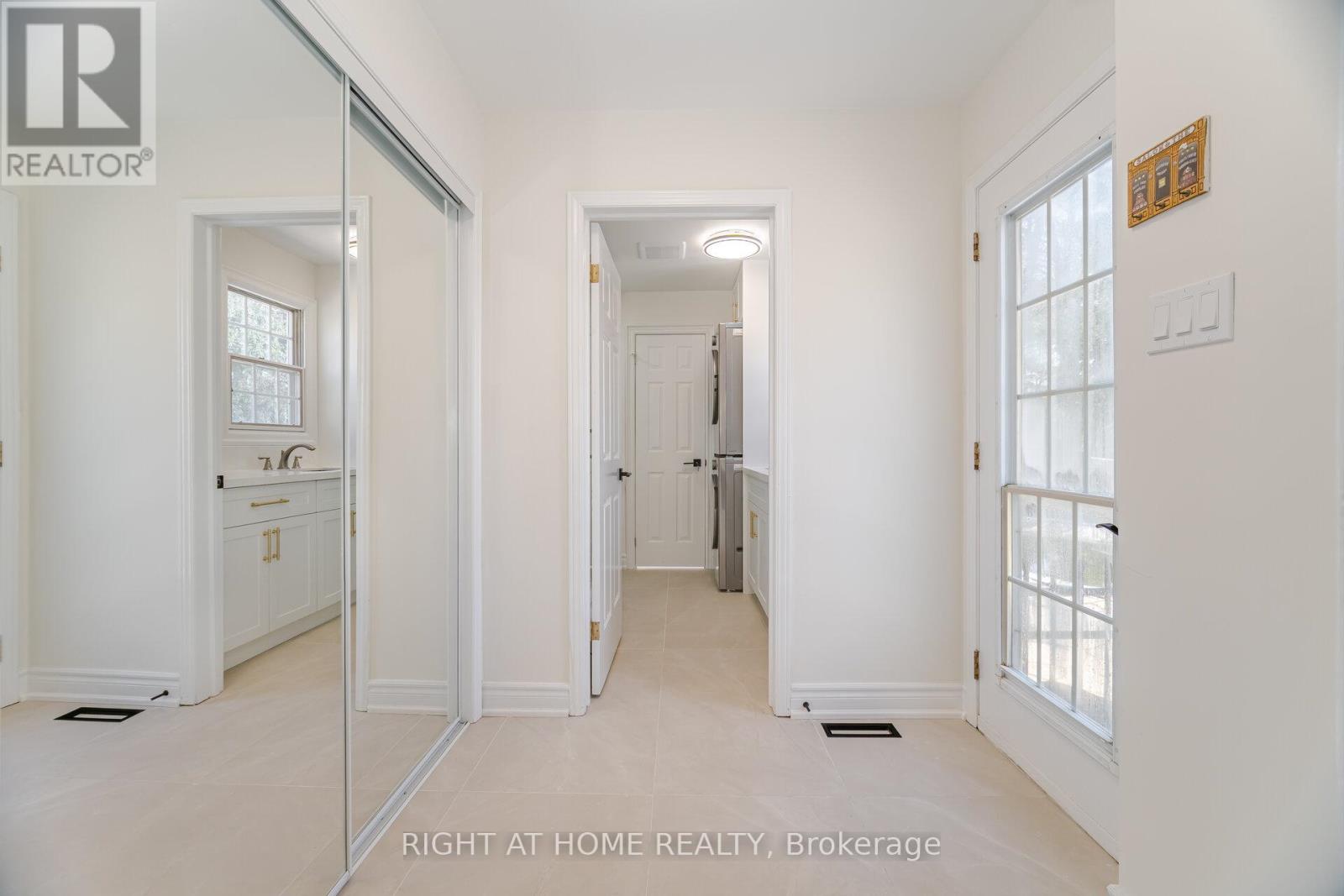 1173 Carey Road, Oakville, Ontario  L6J 2E3 - Photo 23 - W12173672