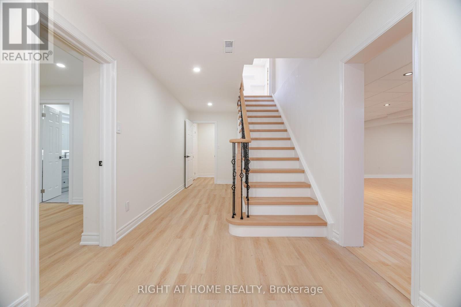 1173 Carey Road, Oakville, Ontario  L6J 2E3 - Photo 36 - W12173672