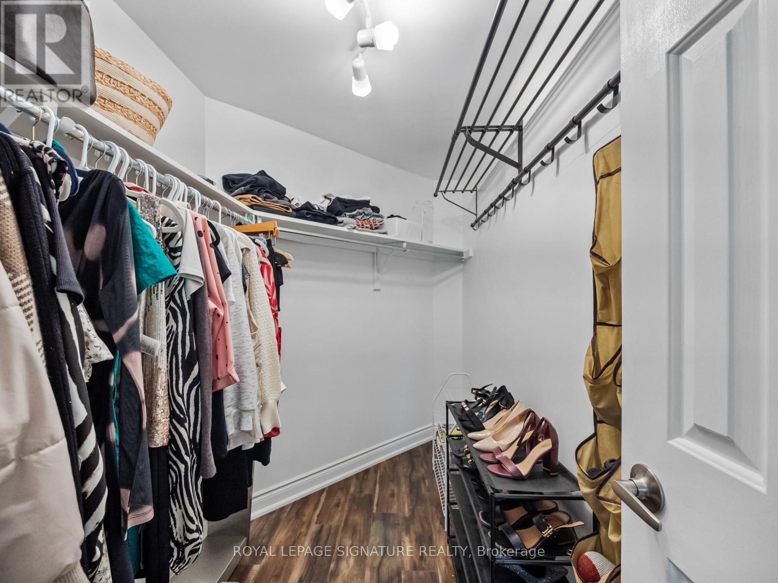 2682 Lindholm Crescent S, Mississauga, Ontario  L5M 4P3 - Photo 25 - W12173675