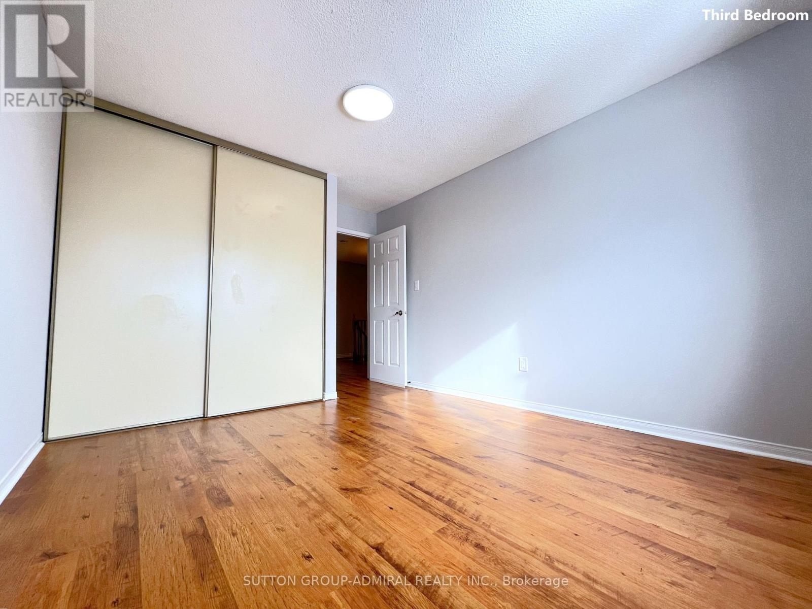99 Castlehill Road, Brampton, Ontario  L6X 4C3 - Photo 30 - W12173677