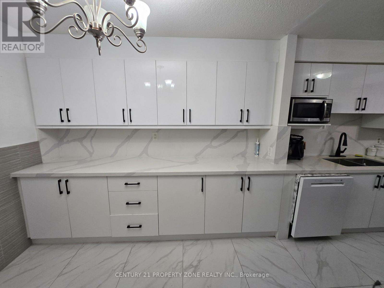 Property at 39 - 3175 KIRWIN AVENUE image 5