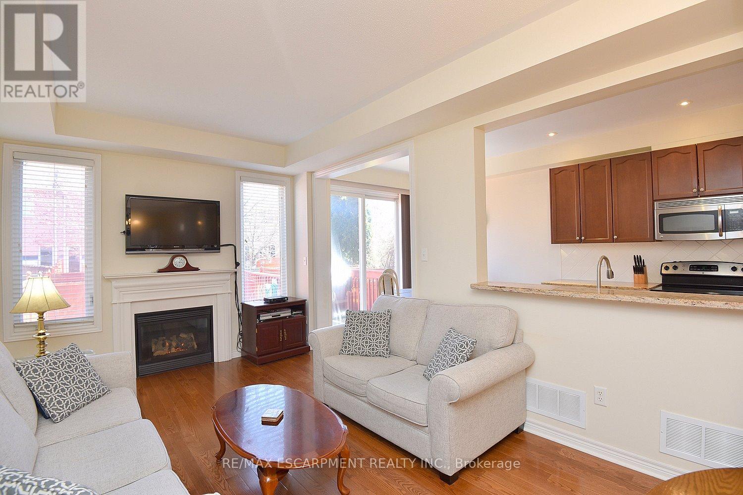4194 Rawlins Common, Burlington, Ontario  L7M 0B5 - Photo 11 - W12173739