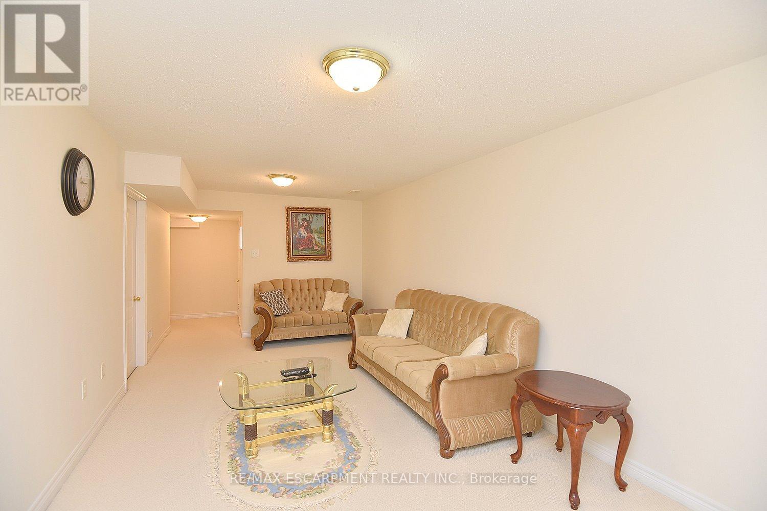 4194 Rawlins Common, Burlington, Ontario  L7M 0B5 - Photo 33 - W12173739