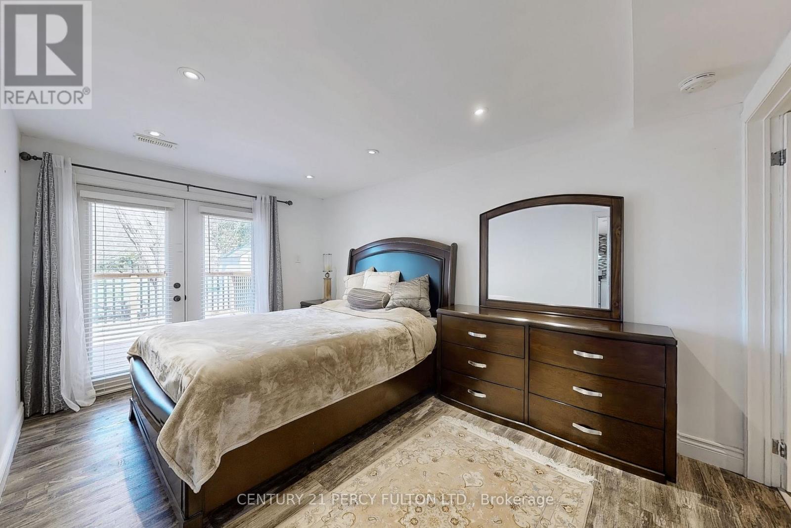 3489 New Street, Burlington, Ontario  L7N 1N5 - Photo 15 - W12173740