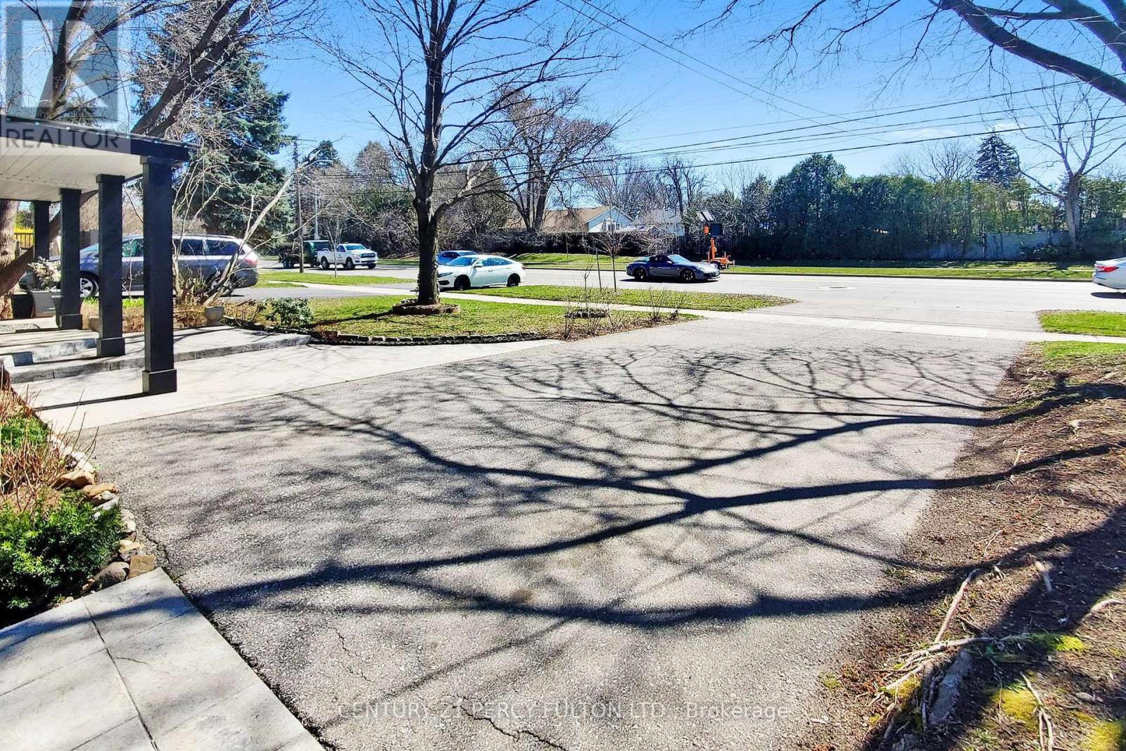 3489 New Street, Burlington, Ontario  L7N 1N5 - Photo 4 - W12173740