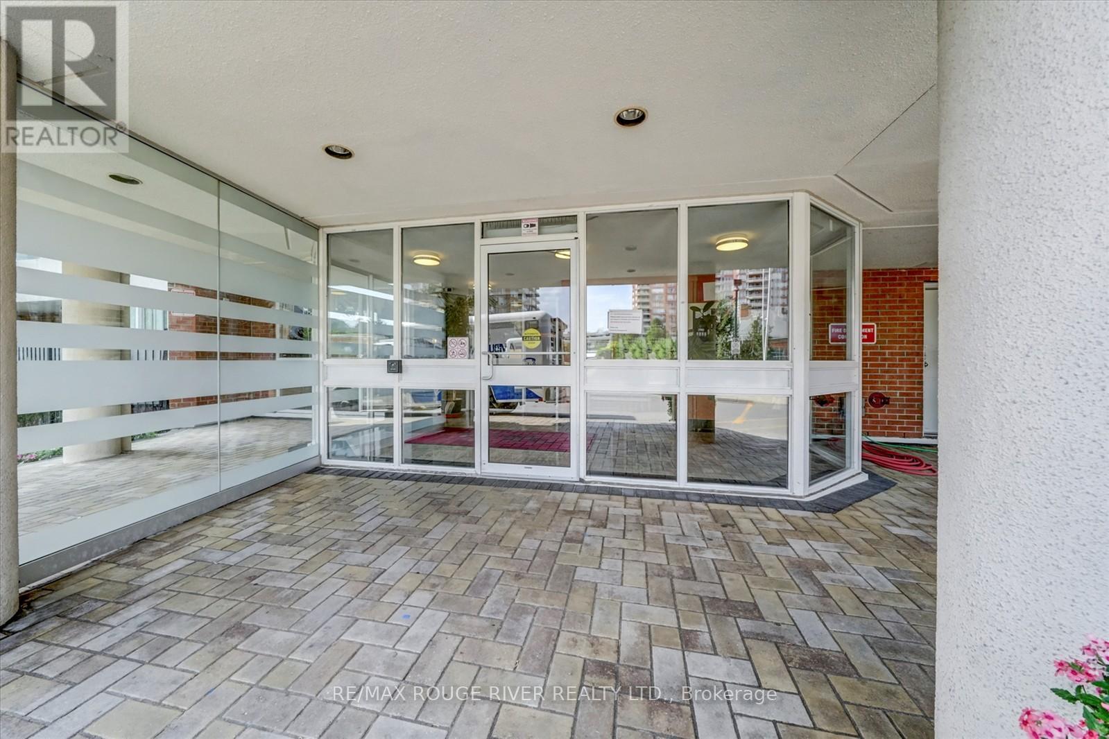 1705 - 430 Mclevin Avenue, Toronto, Ontario  M1B 5P1 - Photo 4 - E12137000