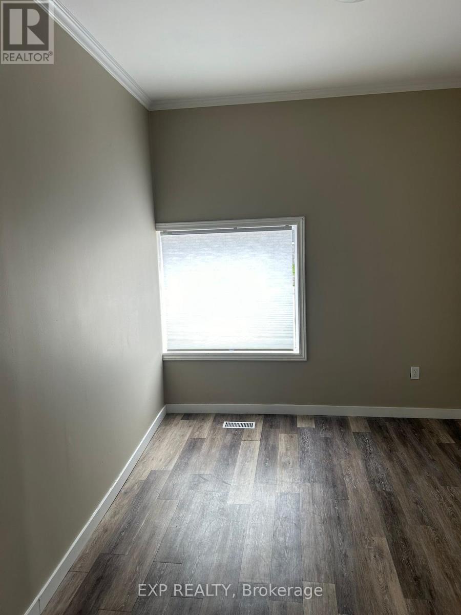 553 Quebec Street, London East (East G), Ontario  N5W 3Y9 - Photo 7 - X12173588