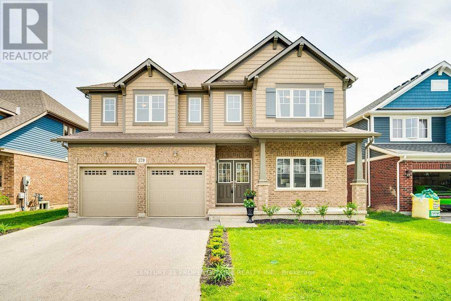 379 Silverwood Avenue E, Welland, Ontario  L3C 0C6 - Photo 1 - X12173712