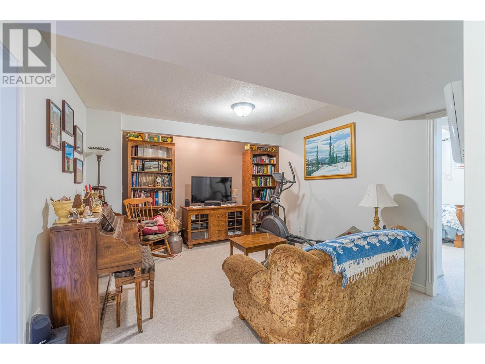 1817 Coldwater Court, Kamloops, BC V2E2R5