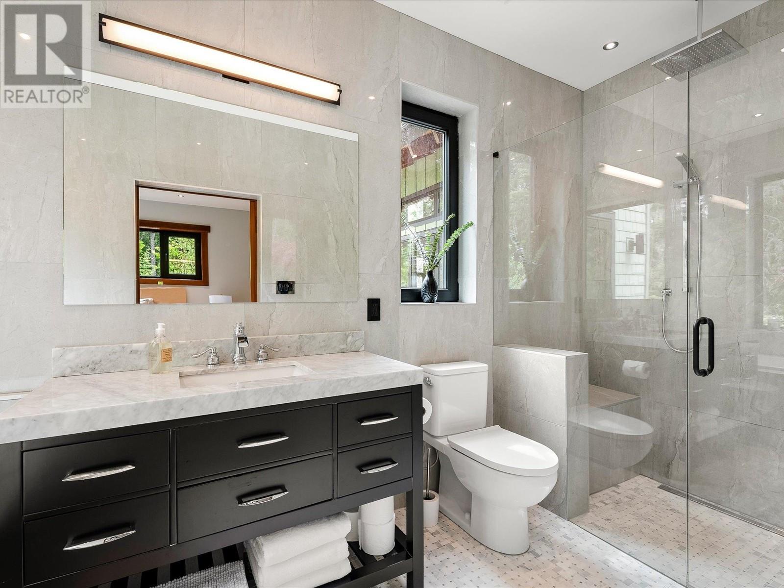 9036 Riverside Drive, Whistler, British Columbia  V8E 1M1 - Photo 24 - R2967119