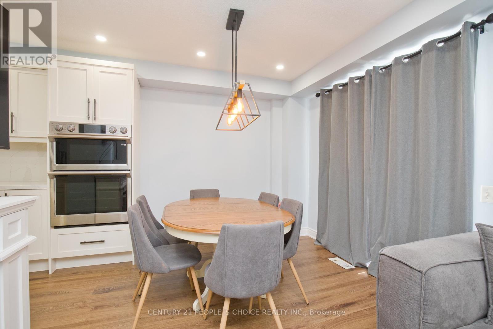 15d View Green Crescent, Toronto, Ontario  M9W 7C9 - Photo 5 - W12154488