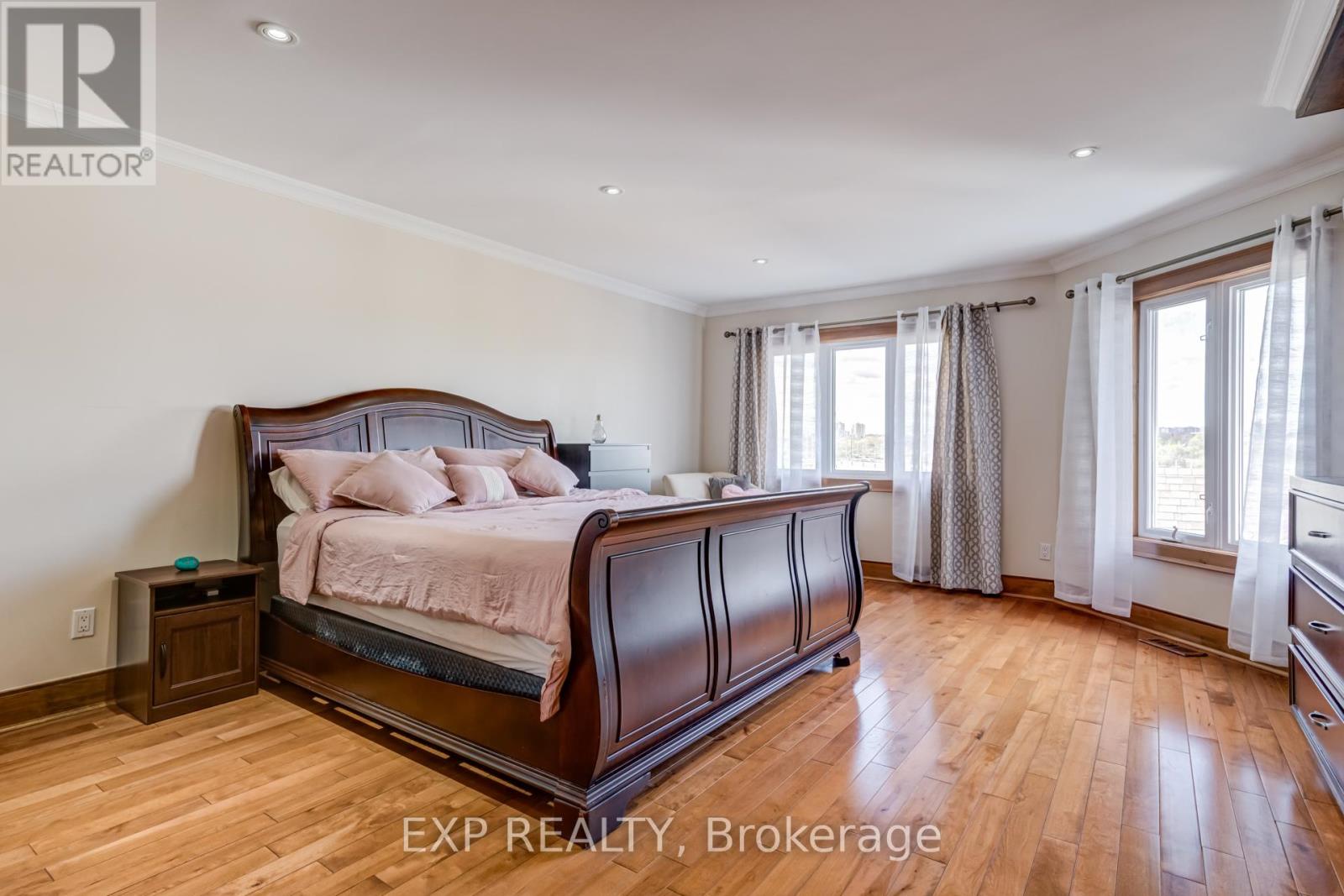 133 Brownville Avenue, Toronto, Ontario  M6N 4L2 - Photo 13 - W12169146