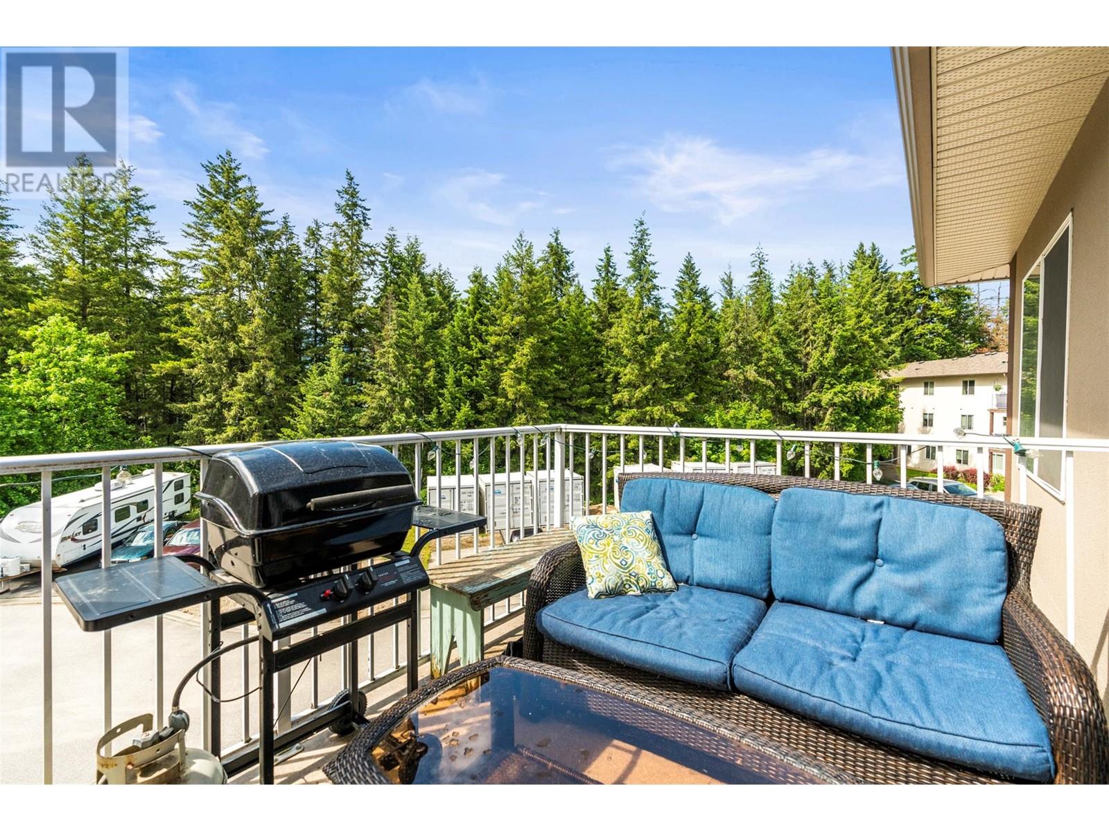 1449 1st Avenue NE Unit# 306, Salmon Arm, BC V1E0C4