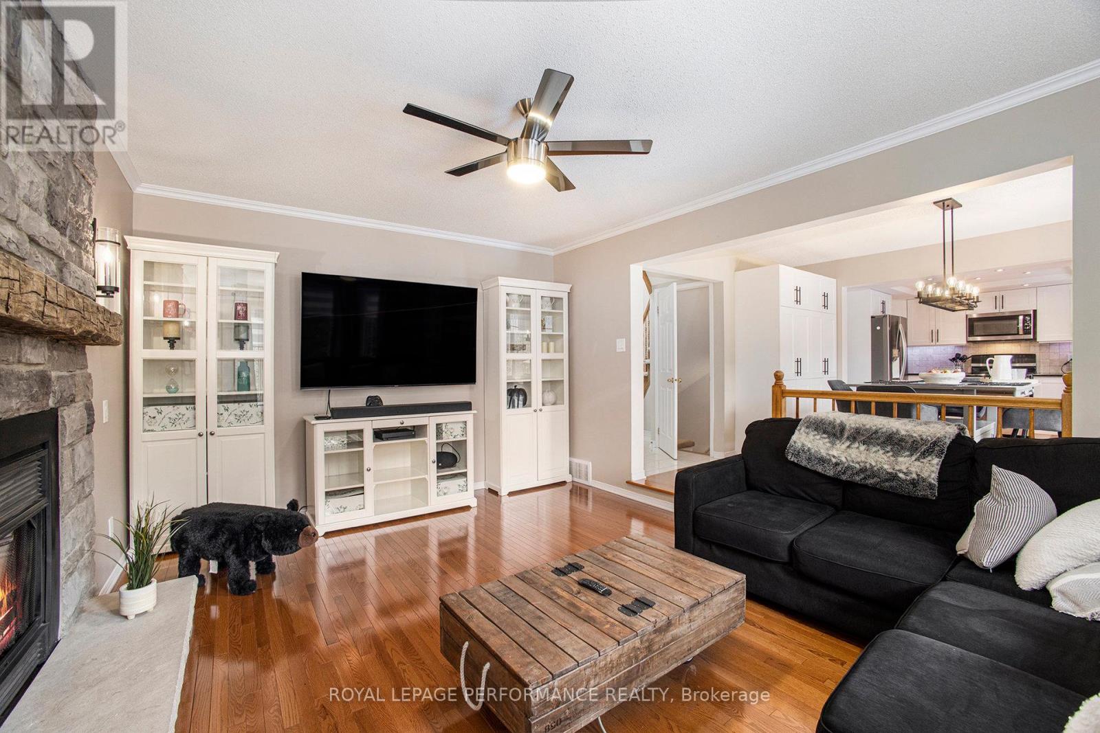 44 Cherry Drive, Ottawa, Ontario  K2S 1J4 - Photo 17 - X12173818