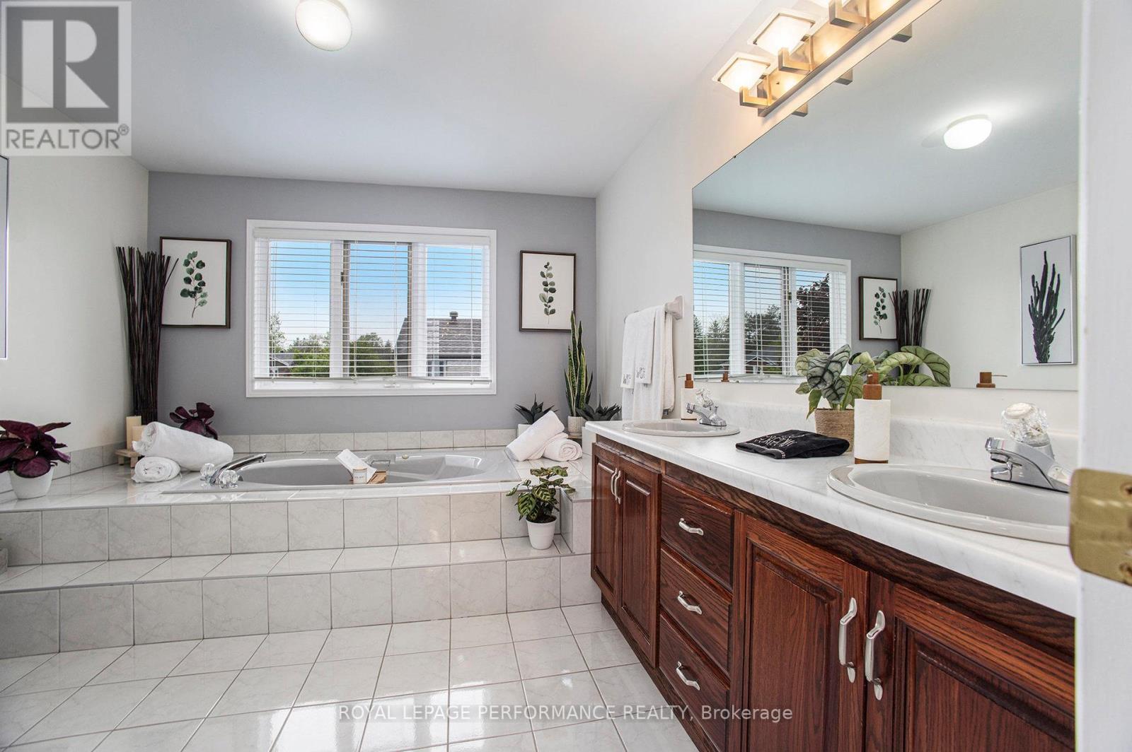 44 Cherry Drive, Ottawa, Ontario  K2S 1J4 - Photo 25 - X12173818