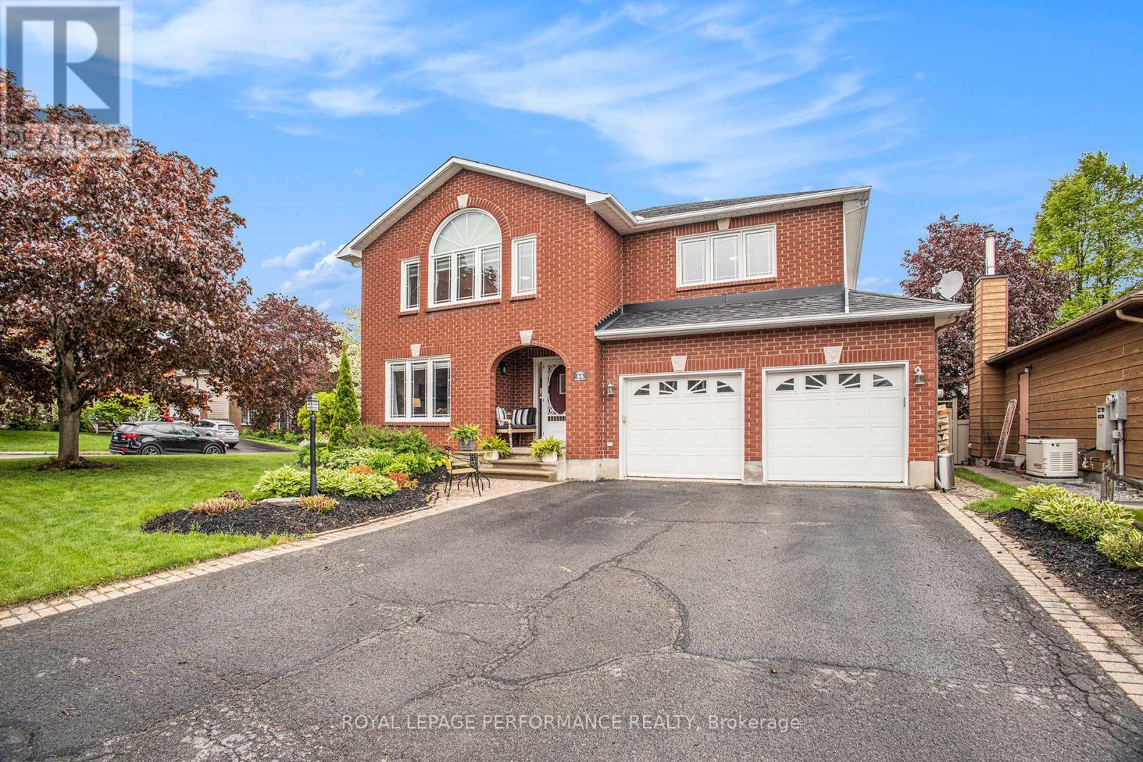 44 Cherry Drive, Ottawa, Ontario  K2S 1J4 - Photo 3 - X12173818