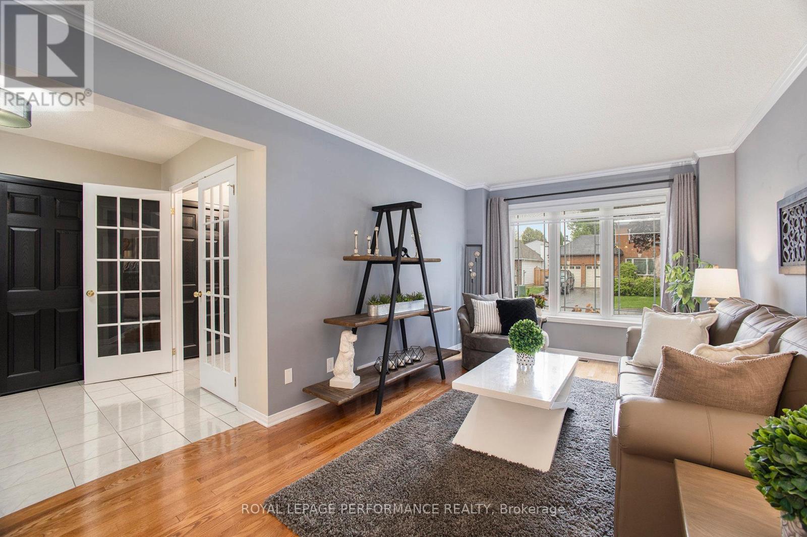 44 Cherry Drive, Ottawa, Ontario  K2S 1J4 - Photo 8 - X12173818