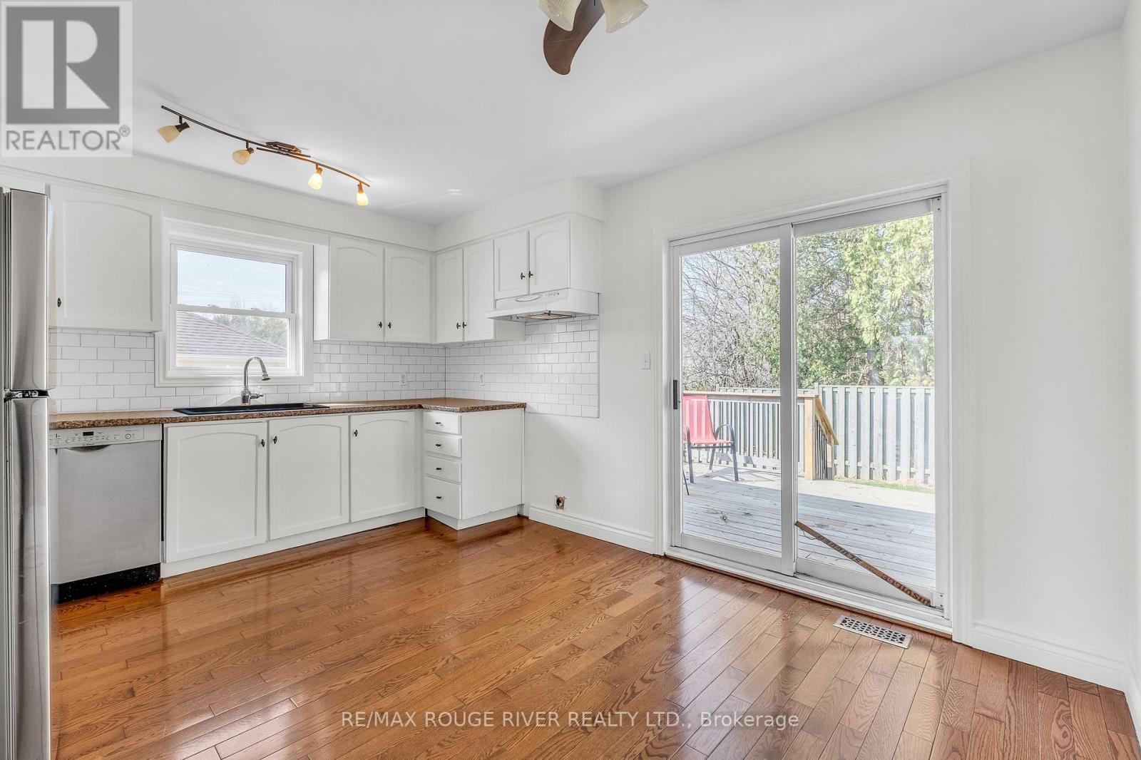 739 Greer Crescent, Cobourg, Ontario  K9A 5N7 - Photo 10 - X12104303
