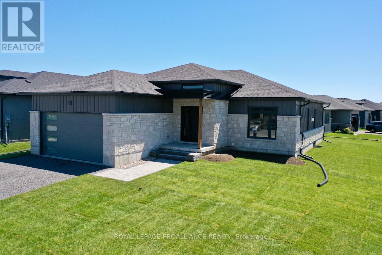 Property at 60 HASTINGS PARK DRIVE image 1