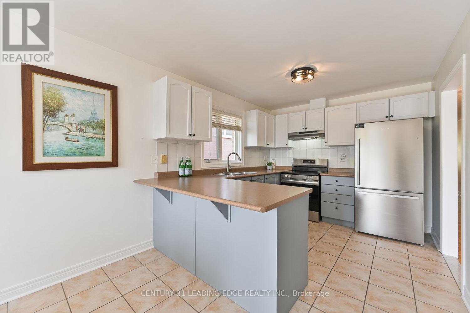 10 Lamont Court, Vaughan (Maple), Ontario  L6A 3B6 - Photo 18 - N12161811
