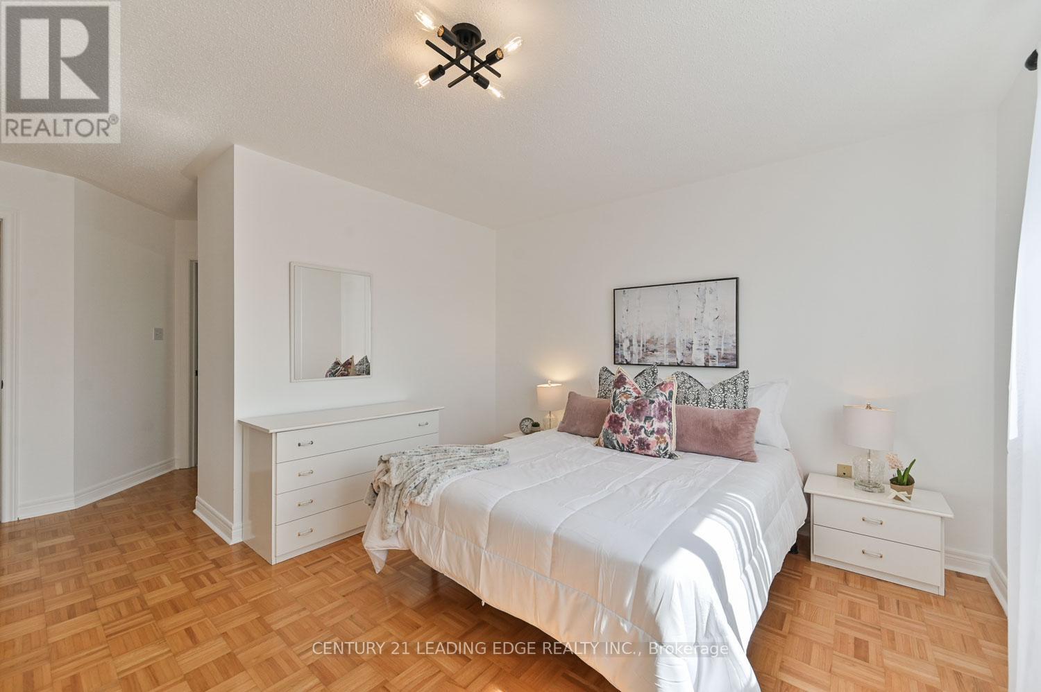 10 Lamont Court, Vaughan (Maple), Ontario  L6A 3B6 - Photo 23 - N12161811
