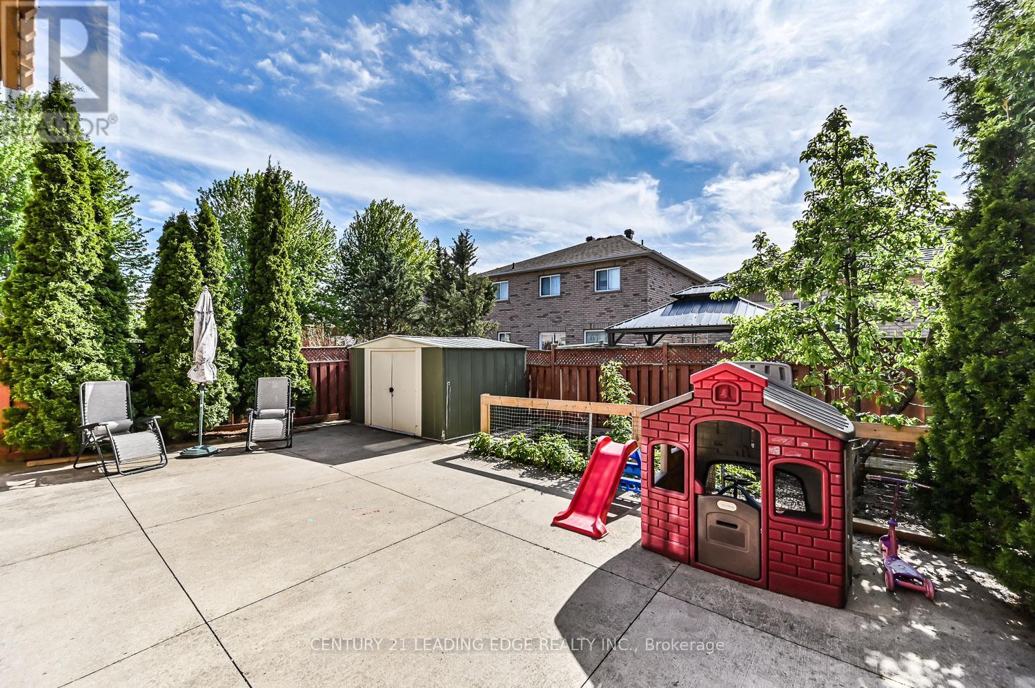 10 Lamont Court, Vaughan (Maple), Ontario  L6A 3B6 - Photo 44 - N12161811