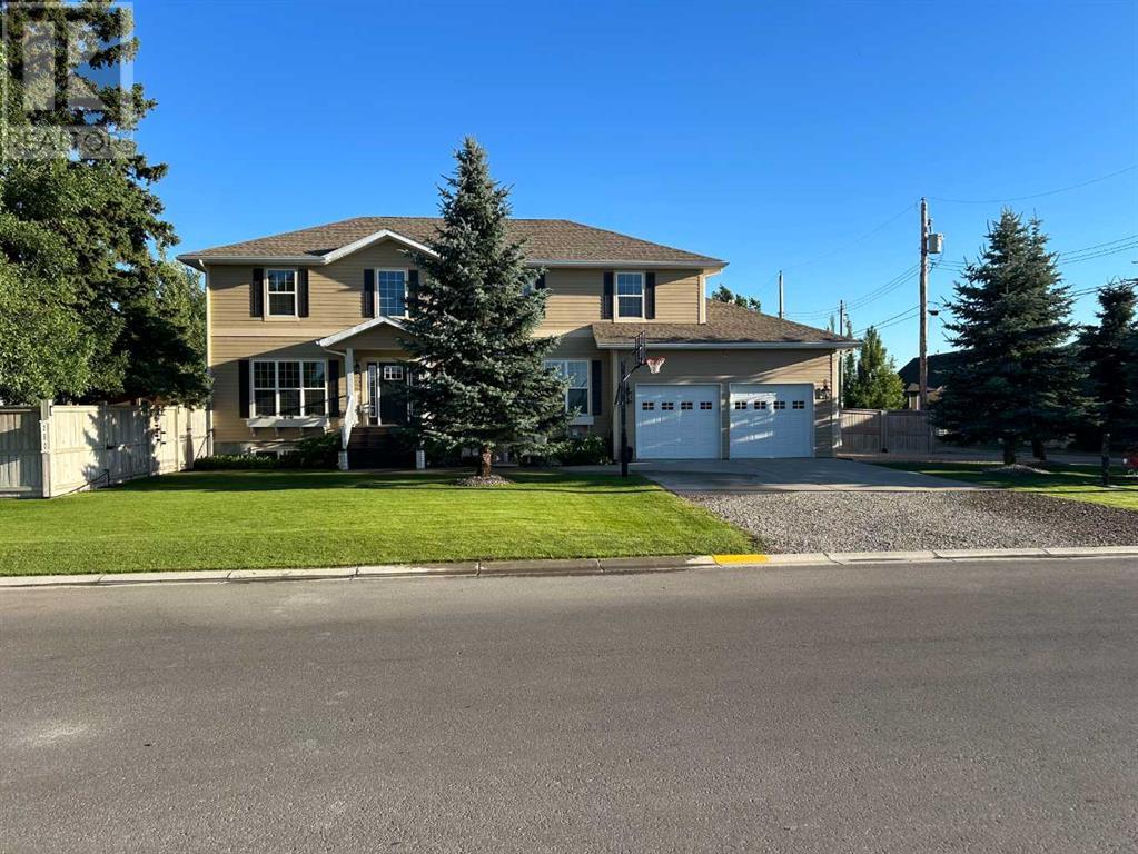 280 1 Avenue N, Magrath, Alberta