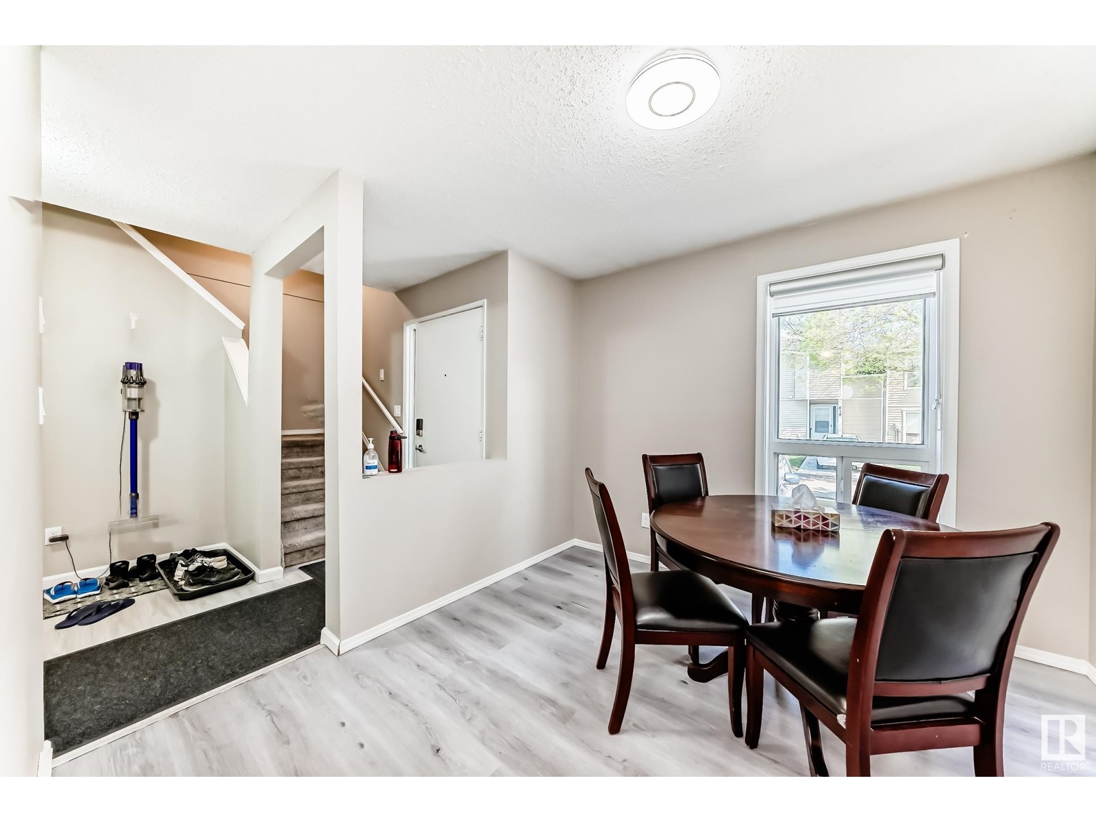 642 Saddleback Rd Nw, Edmonton, Alberta  T6J 4Z3 - Photo 7 - E4438573