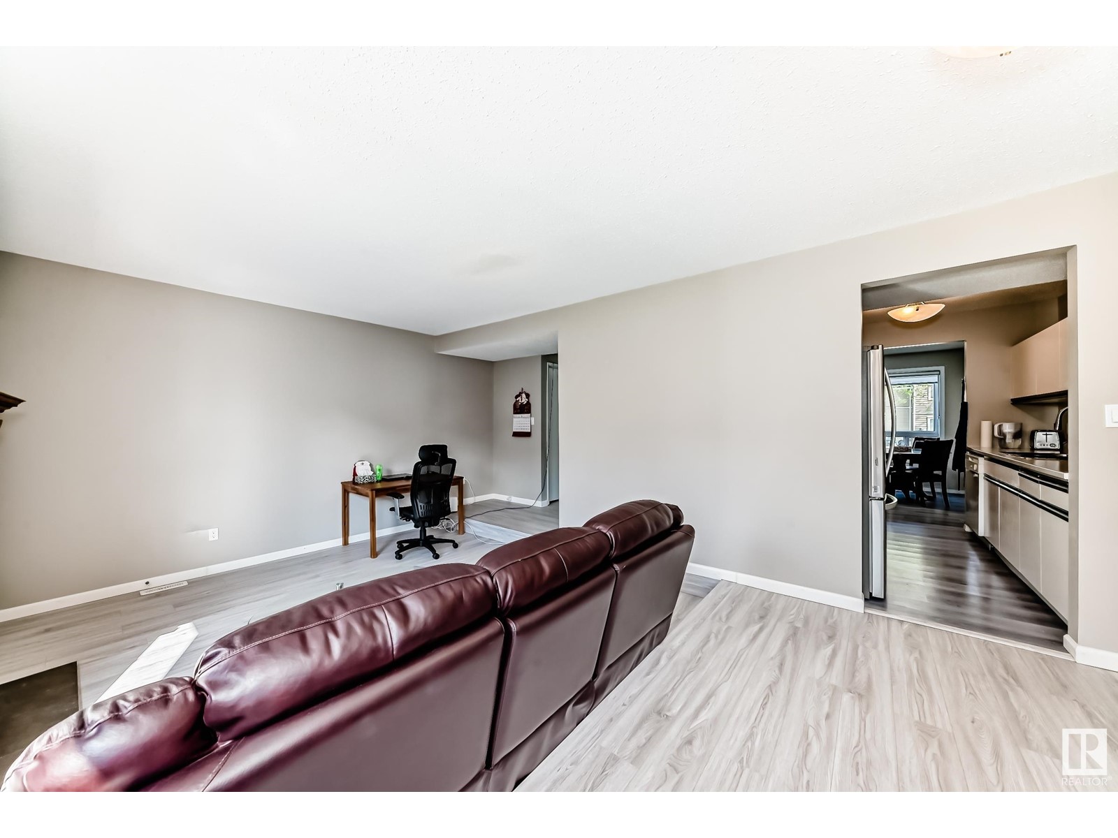 642 Saddleback Rd Nw, Edmonton, Alberta  T6J 4Z3 - Photo 10 - E4438573