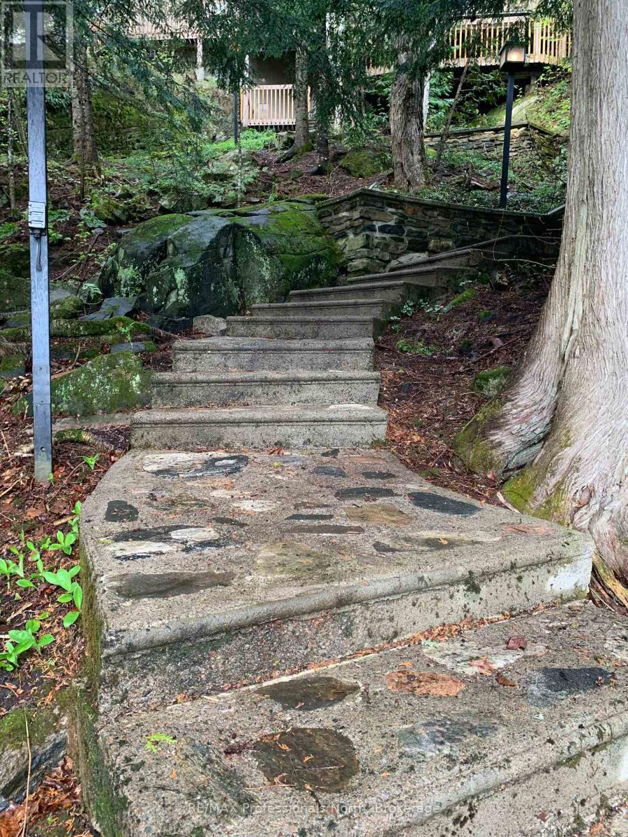 6213 Kennisis Lake Road, Dysart Et Al, Ontario  K0M 1S0 - Photo 49 - X12156095