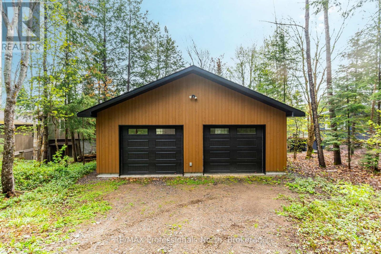 6213 Kennisis Lake Road, Dysart Et Al, Ontario  K0M 1S0 - Photo 41 - X12156095