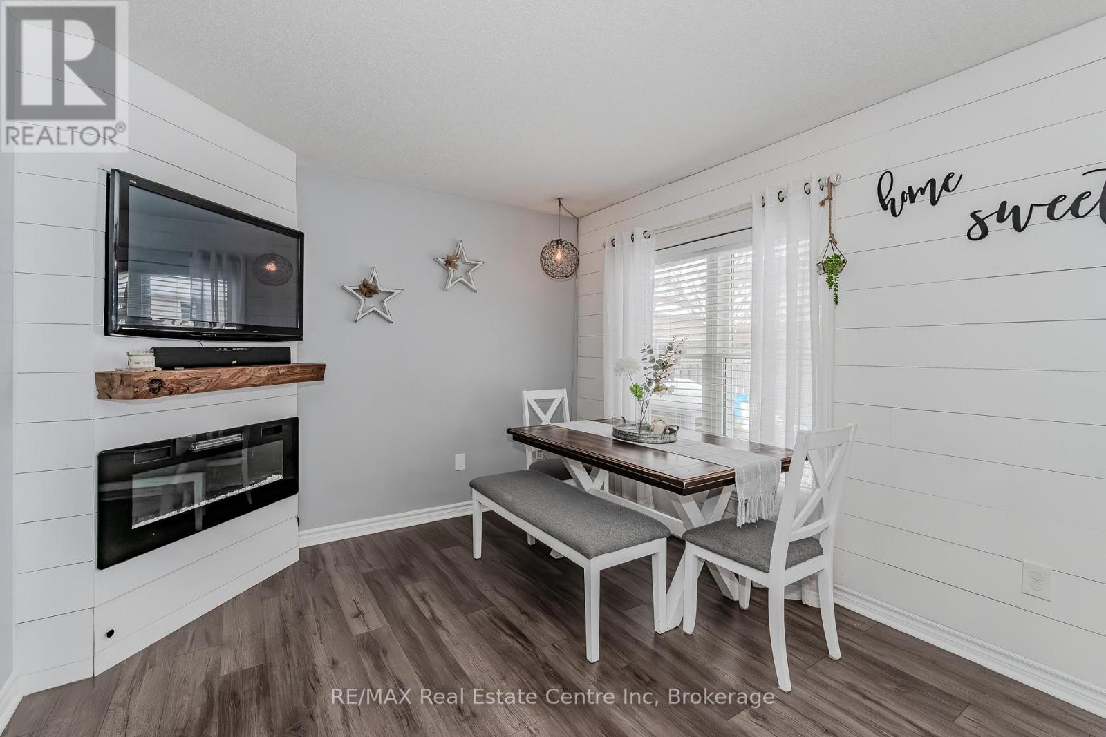 37 Swift Crescent, Guelph, Ontario  N1E 7J3 - Photo 8 - X12137919