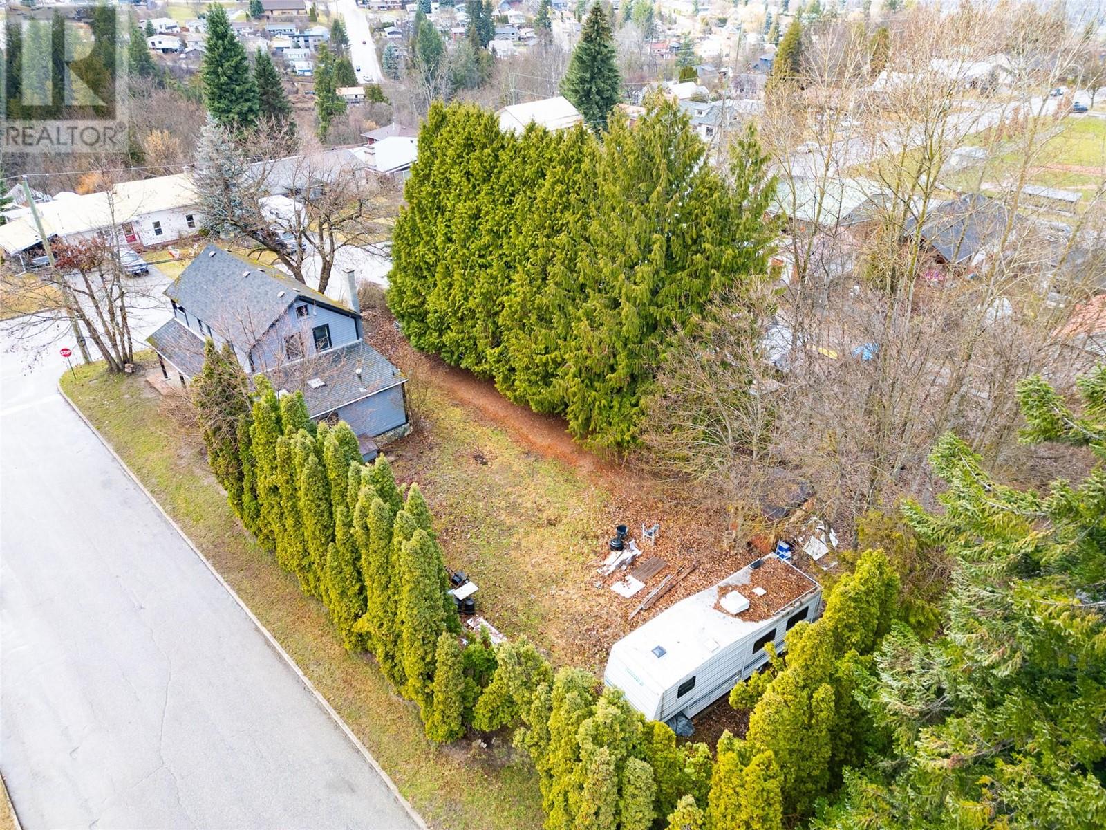 1821 Falls Street, Nelson, BC V1L1K1