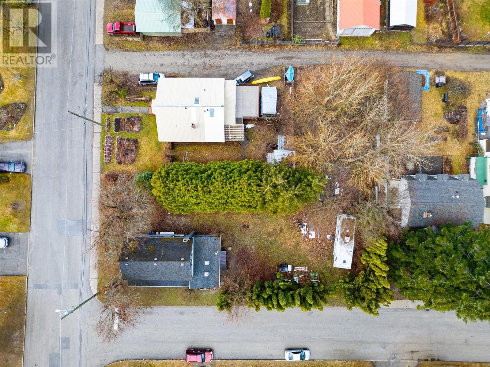 1821 Falls Street, Nelson, BC V1L1K1