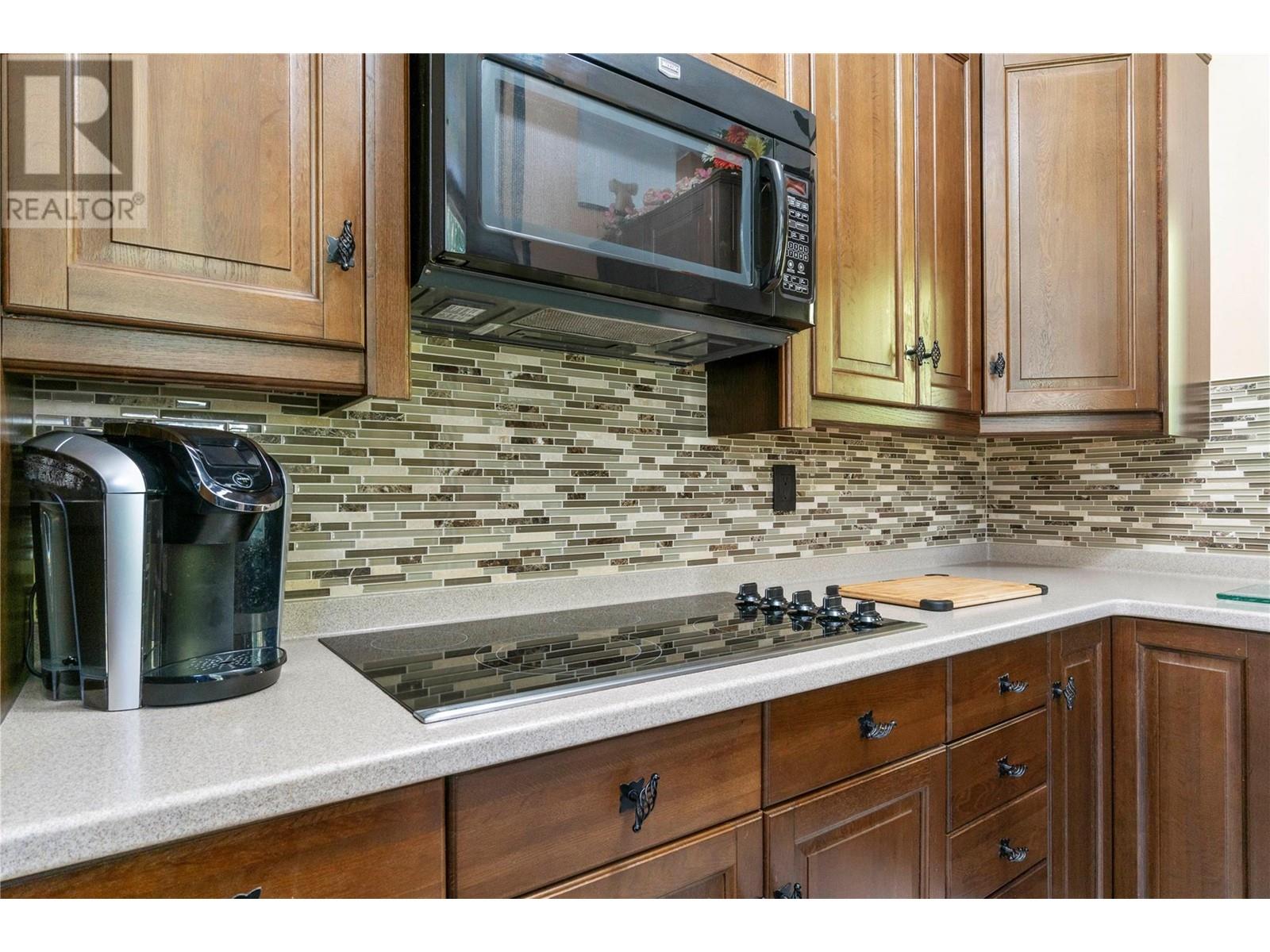 Property at 7688 Mountain Drive image 4