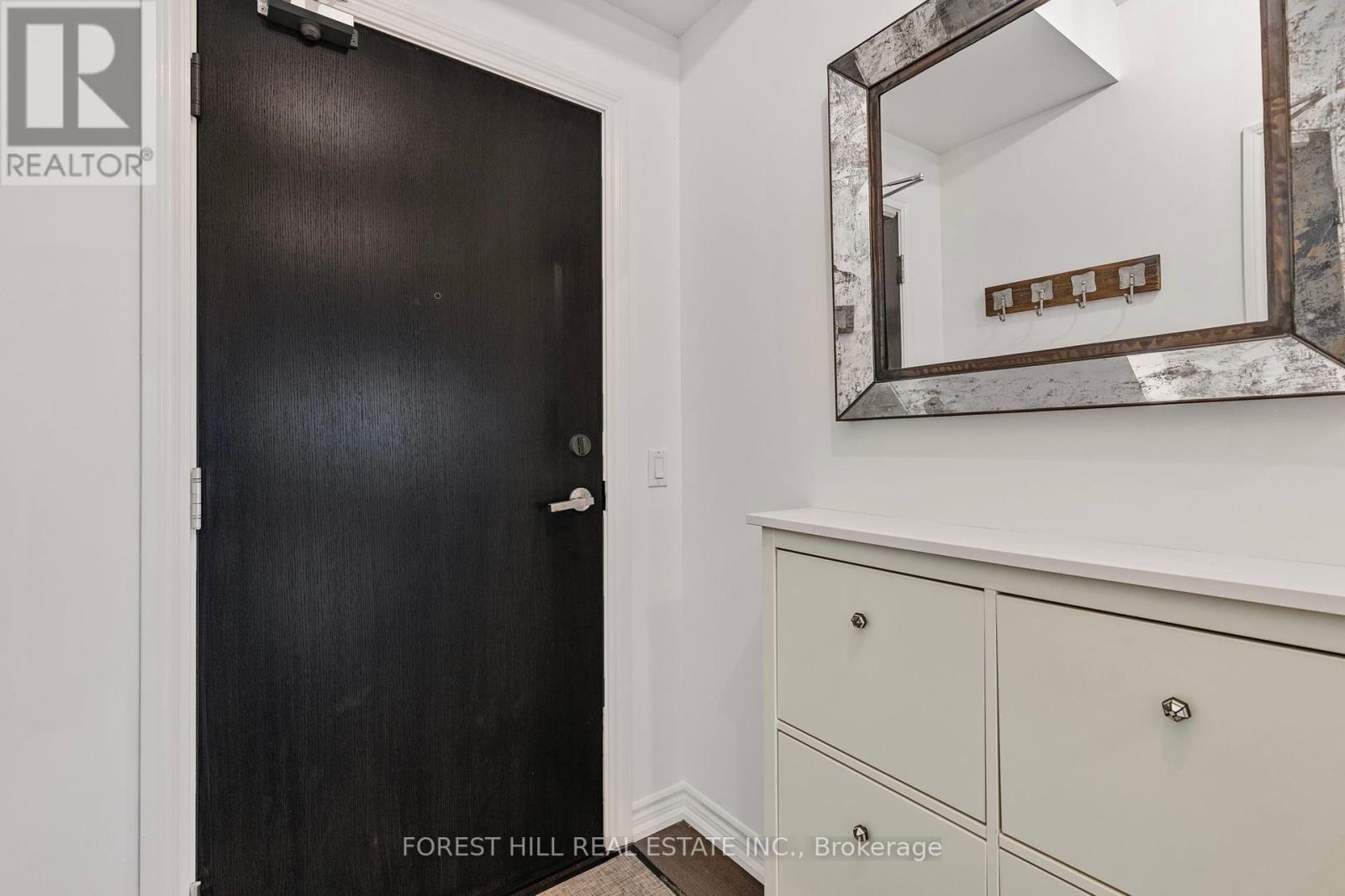 609 - 23 Glebe Road W, Toronto, Ontario  M5P 0A1 - Photo 4 - C12173828