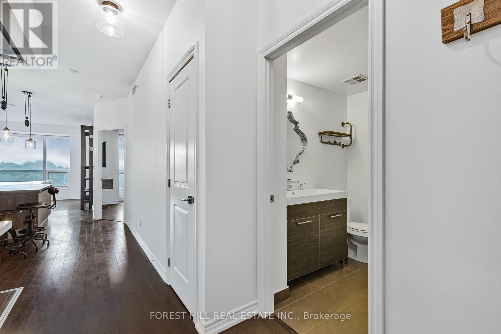 609 - 23 Glebe Road W, Toronto, Ontario  M5P 0A1 - Photo 6 - C12173828