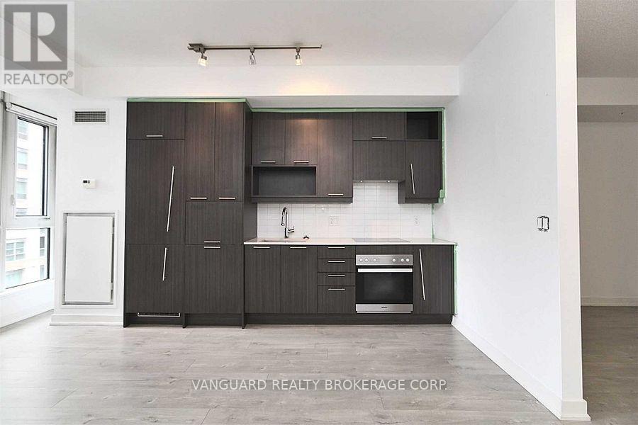 401 - 199 Richmond Street W, Toronto, Ontario  M5V 0H4 - Photo 18 - C12173835
