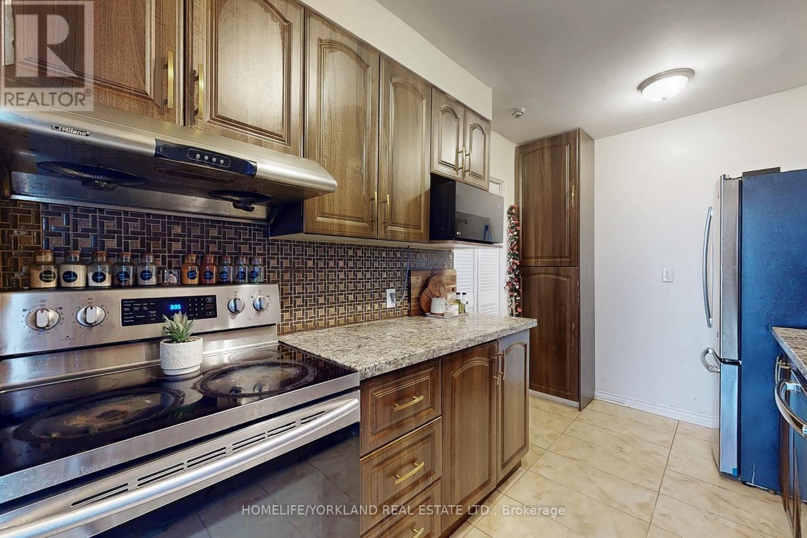1111 - 301 Prudential Drive, Toronto (Dorset Park), Ontario  M1P 4V3 - Photo 13 - E12173793