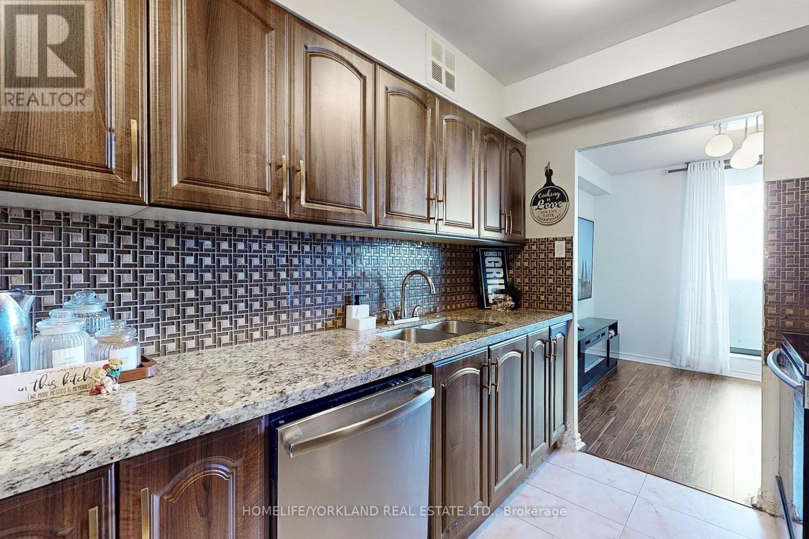 1111 - 301 Prudential Drive, Toronto (Dorset Park), Ontario  M1P 4V3 - Photo 16 - E12173793