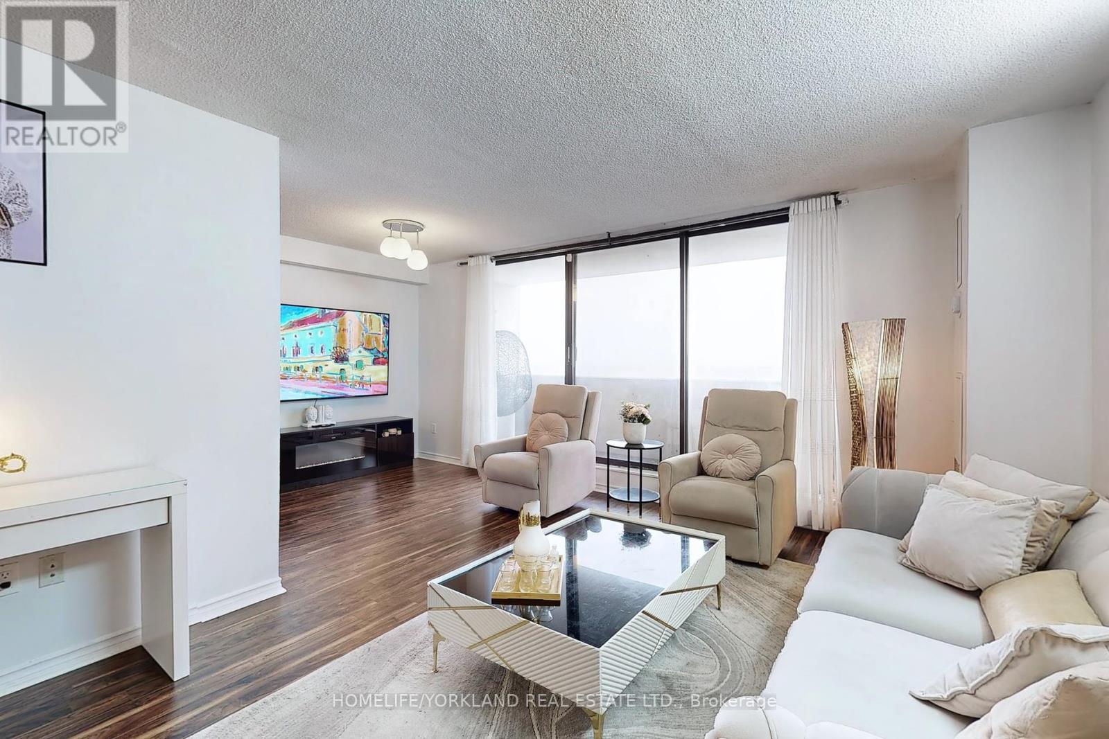 1111 - 301 Prudential Drive, Toronto (Dorset Park), Ontario  M1P 4V3 - Photo 4 - E12173793