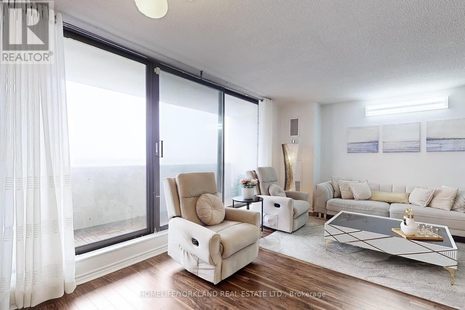 1111 - 301 Prudential Drive, Toronto (Dorset Park), Ontario  M1P 4V3 - Photo 6 - E12173793
