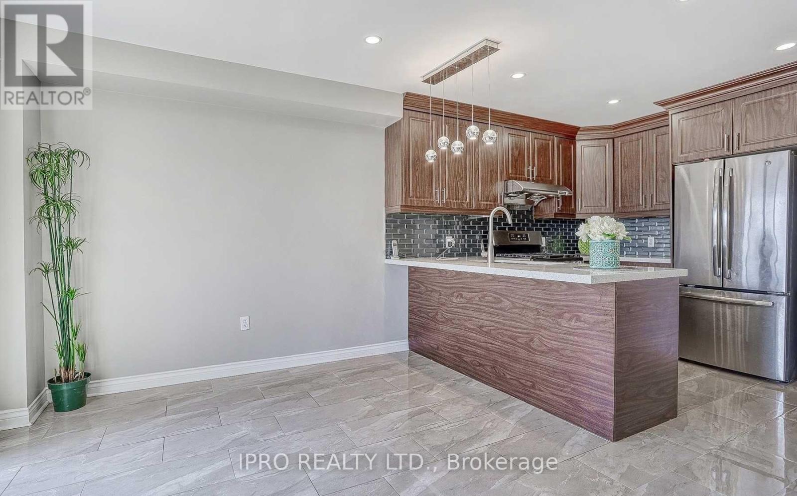 60 Batt Crescent, Ajax, Ontario  L1T 4L8 - Photo 11 - E12173822