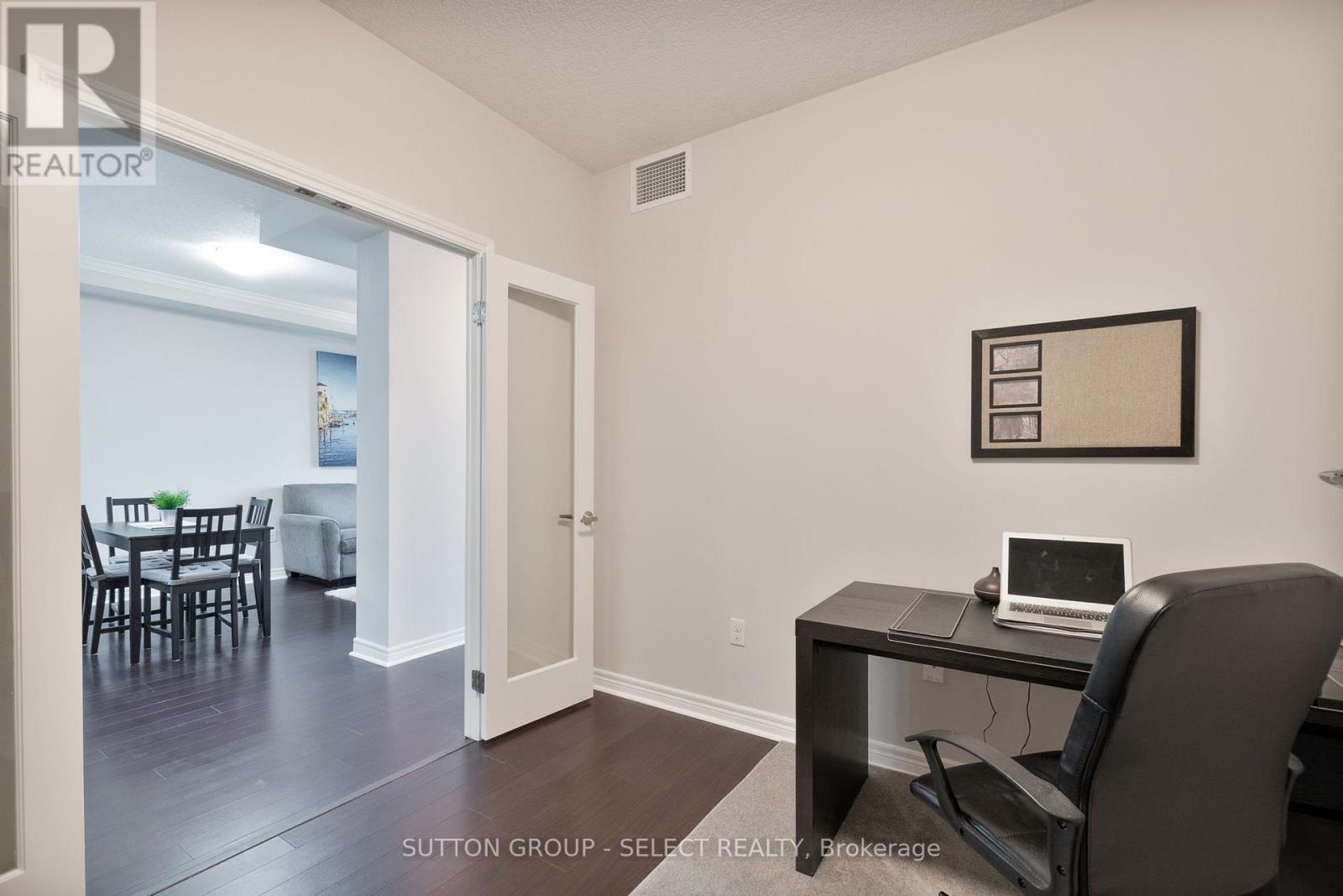 Photo 16 of 46 for 806 - 330 Ridout Street