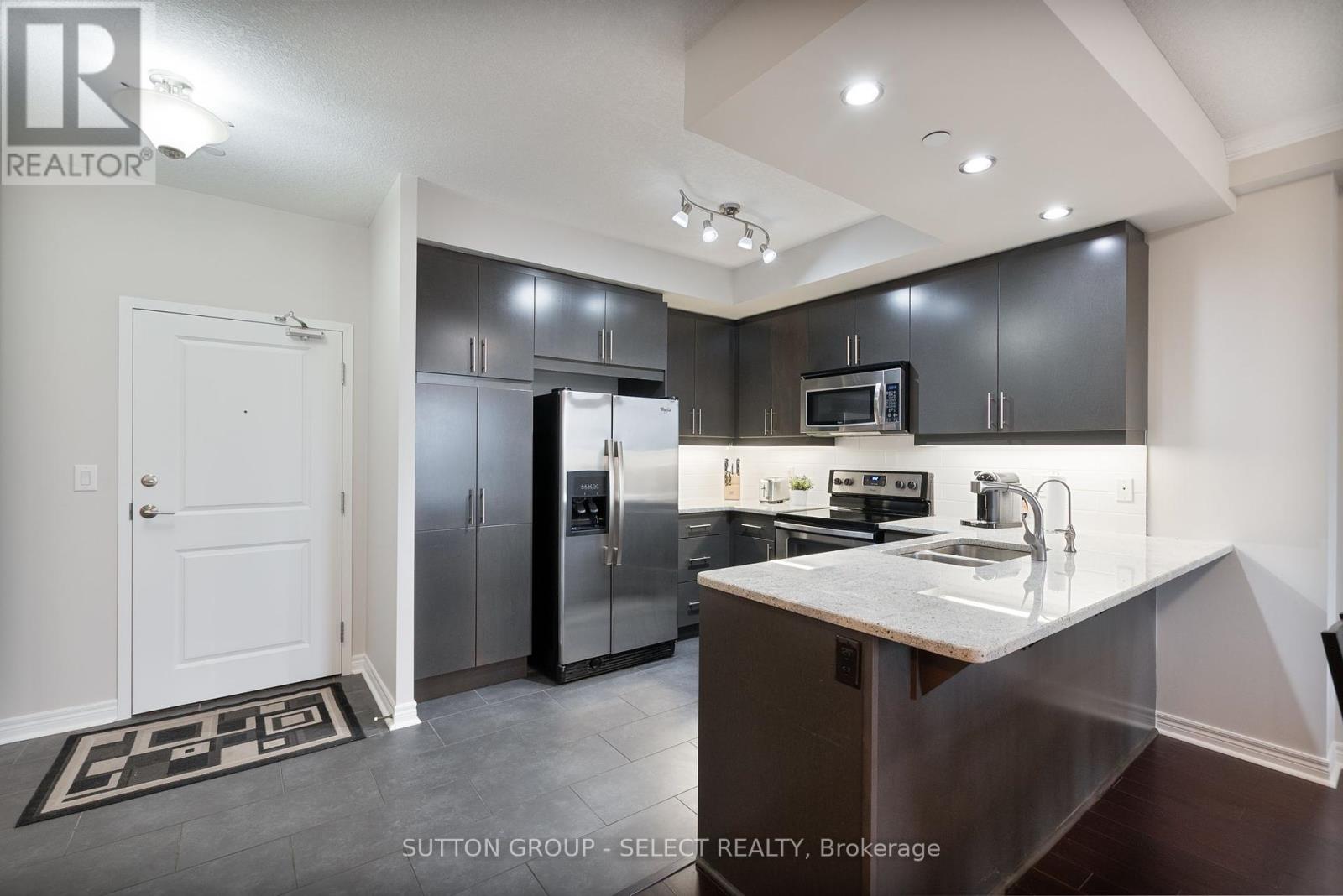 Photo 7 of 46 for 806 - 330 Ridout Street