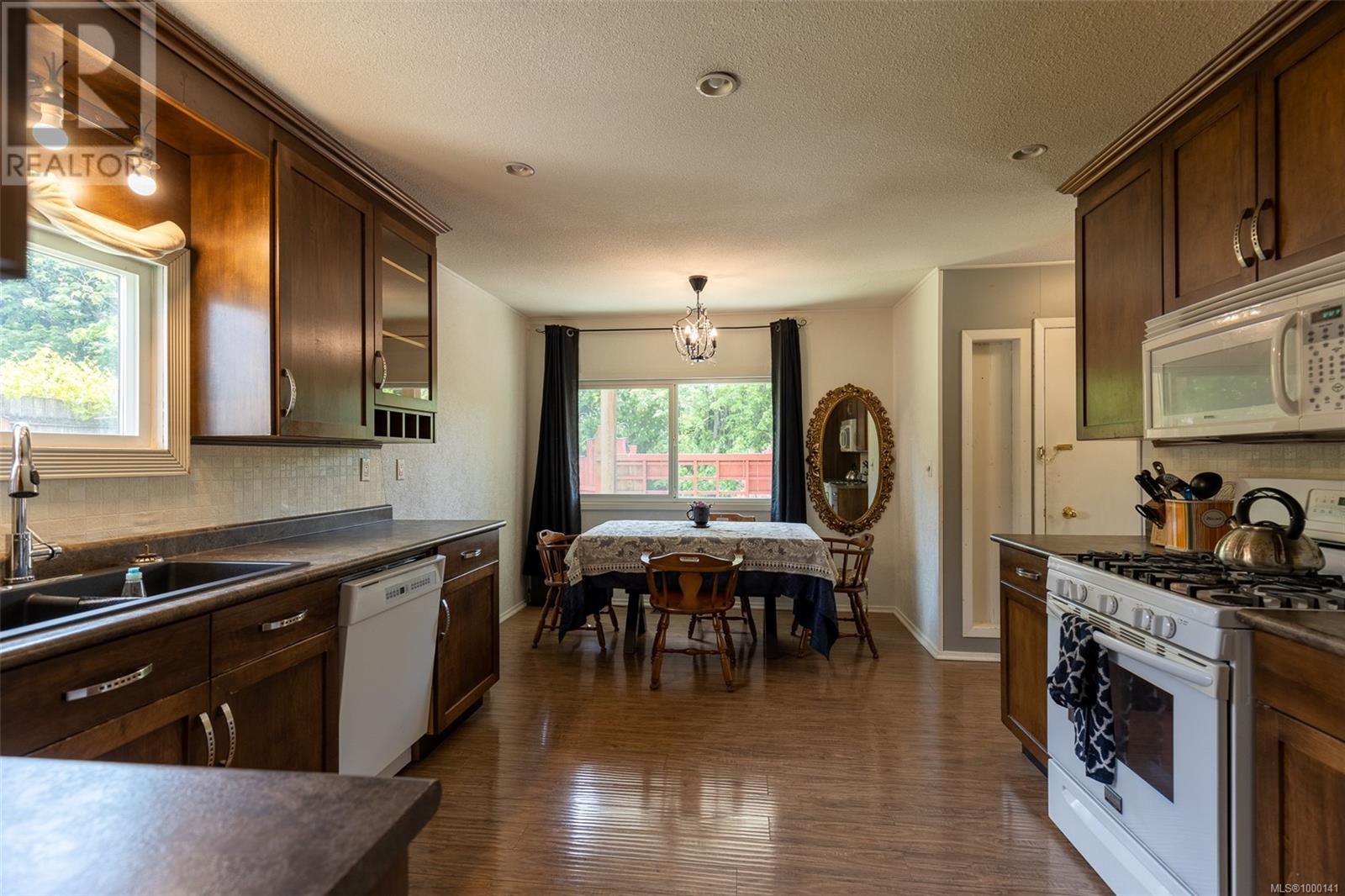 Property at 4289 North Park Dr image 1