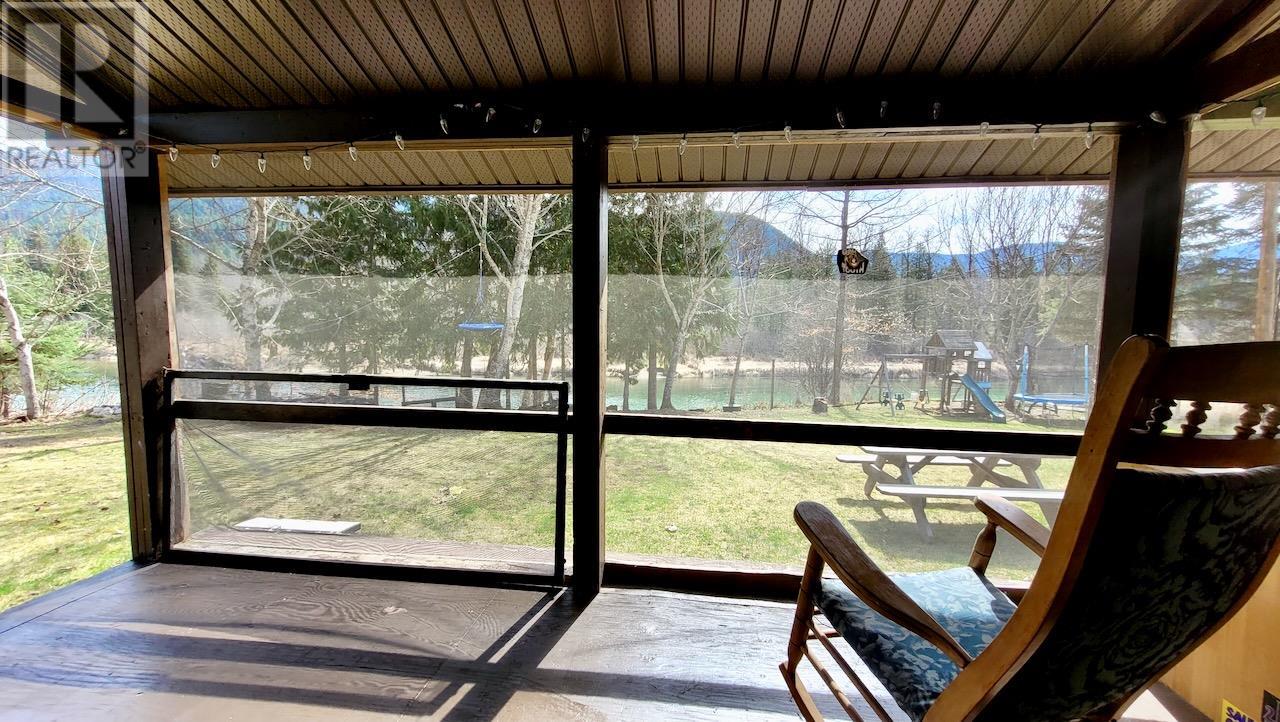 6450 Appledale Lower Road, Appledale, British Columbia  V0G 2J0 - Photo 59 - 10342460