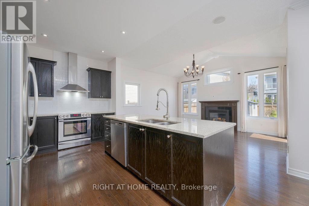 218 Keyrock Drive, Ottawa, Ontario  K2T 0B4 - Photo 7 - X12173874