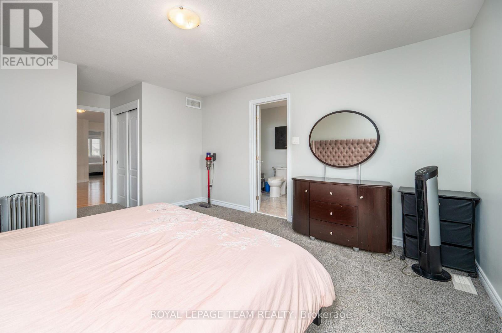 357 Widgeon Way, Ottawa, Ontario  K1T 0G1 - Photo 18 - X12173877