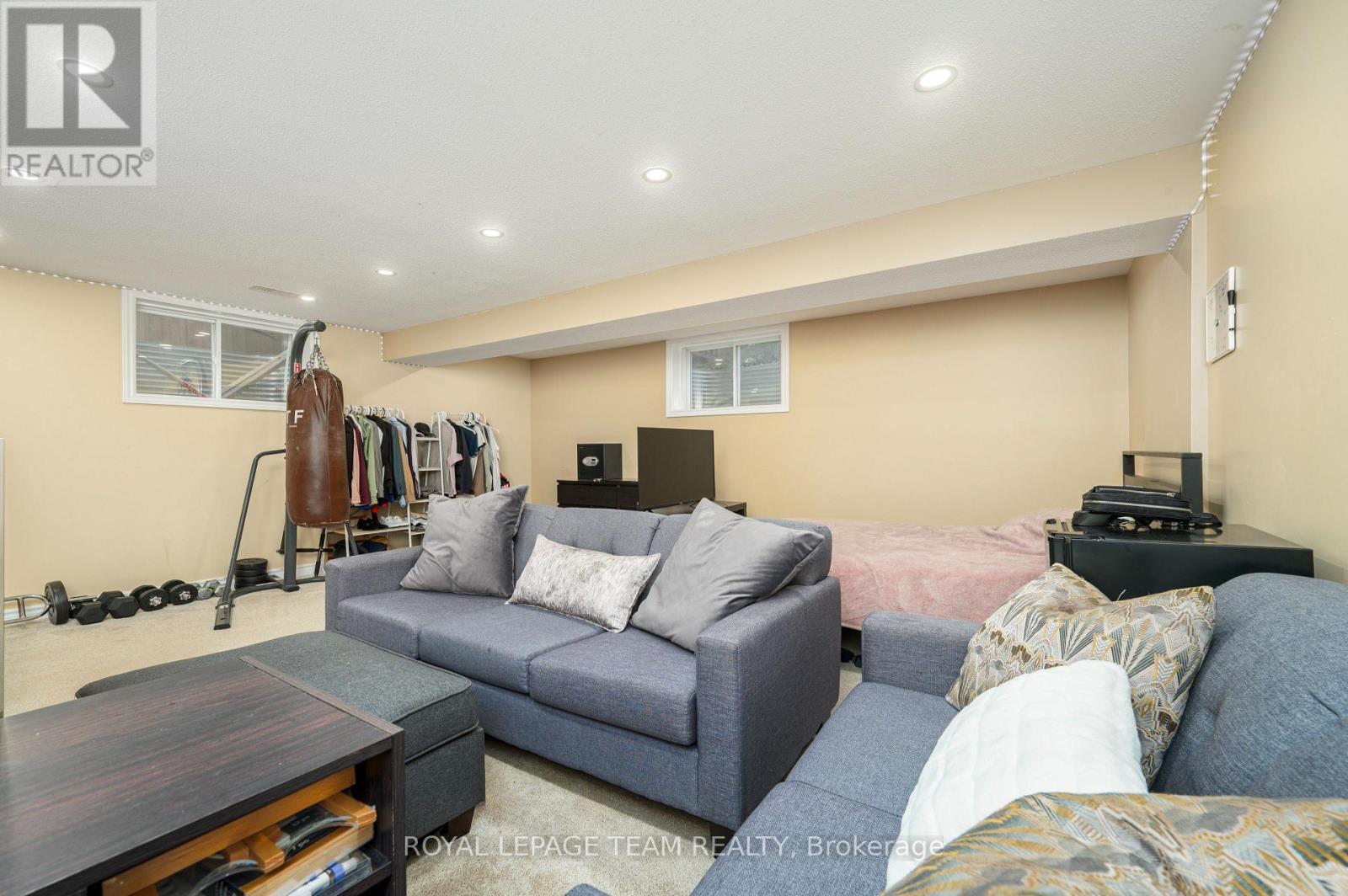 357 Widgeon Way, Ottawa, Ontario  K1T 0G1 - Photo 30 - X12173877